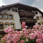 Hotel Tyrolis 4*
