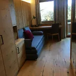 Tyrolis Hotel