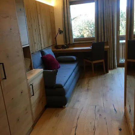 Tyrolis Hotel