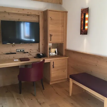 Hotel Tyrolis