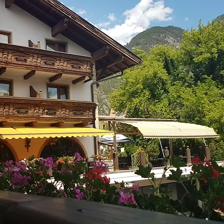 Tyrolis Hotel