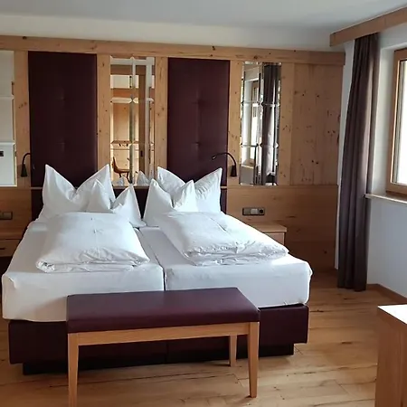 Hotel Tyrolis