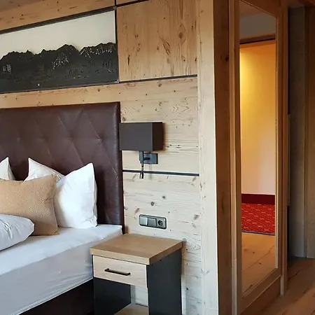 Hotel Tyrolis